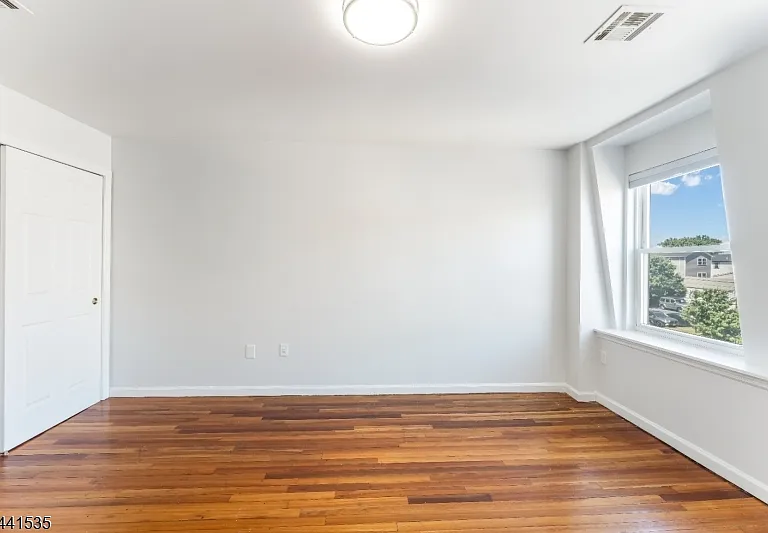 83 S 1st St #2 — Photo 11