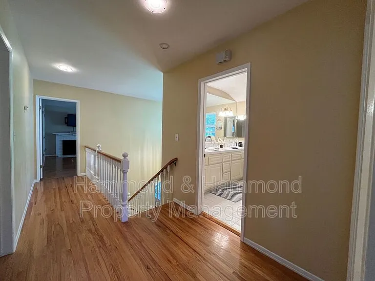 8422 Fable Ave — Photo 30