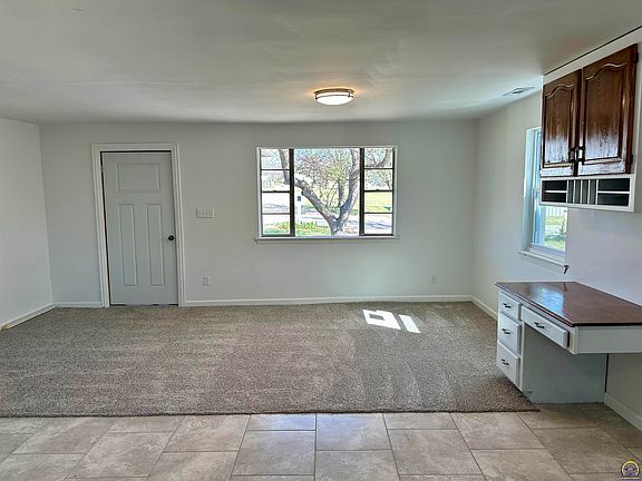 4th image of 608 Ratz St