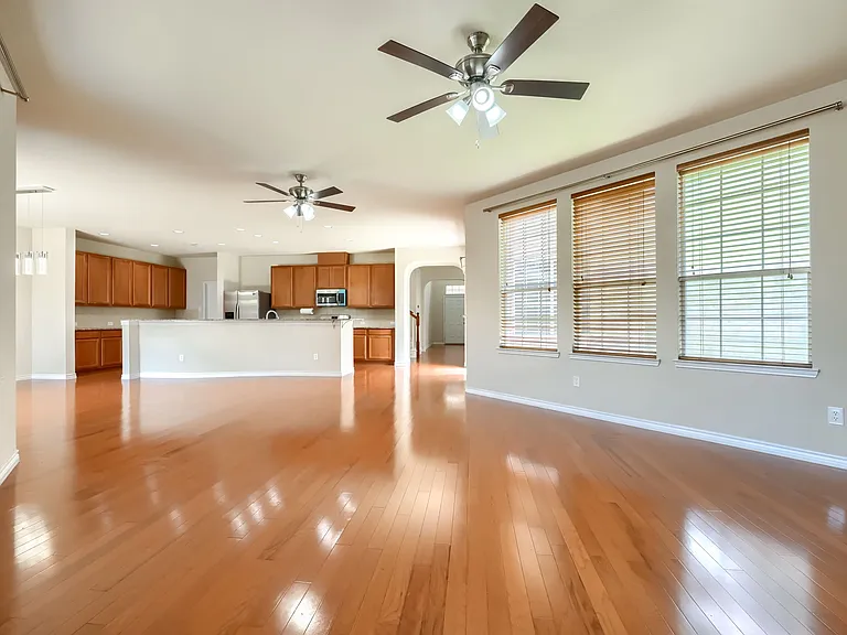 6517 Renewal Rd — Photo 12