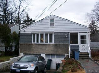 135 Rosedale Rd, Yonkers, NY 10710