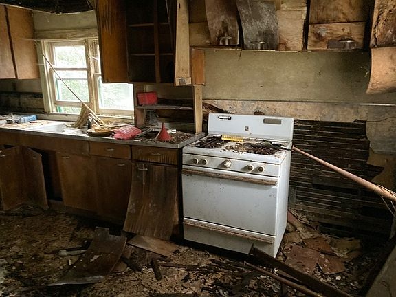 4th image of 604 Vista Ln