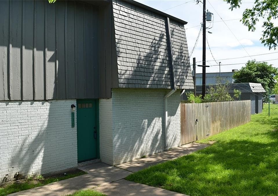 1st image of 305 E Croslin St APT 110