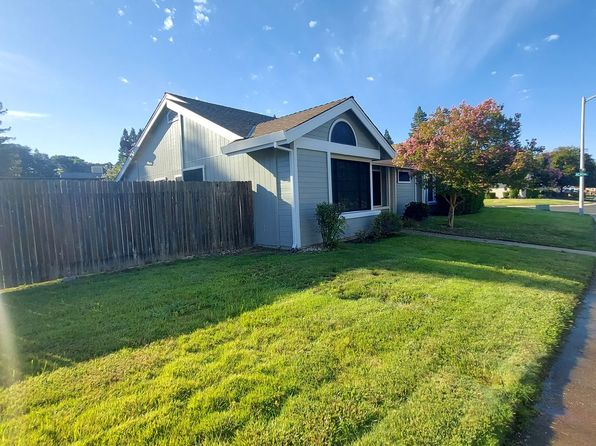 1402 Greenborough Dr