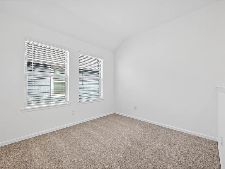 5703 Foggy Vine Ct — Photo 32