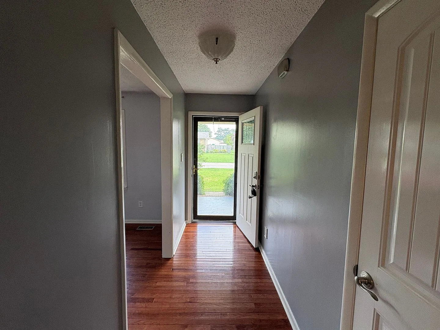 125 Meadow Drive — Photo 3