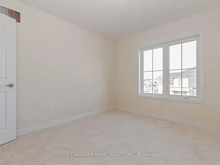 10 Sunflower Cres — Photo 36