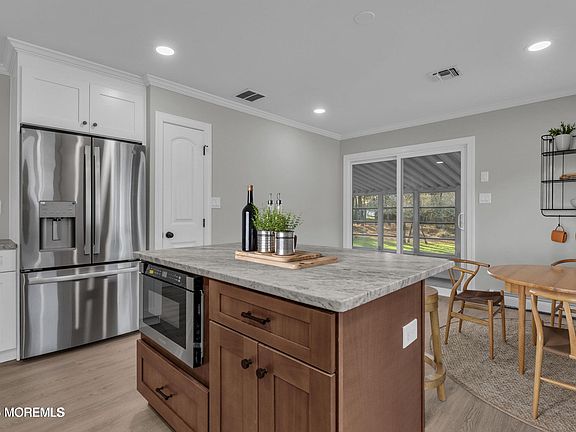 5th image of 477 Saint Thomas Drive