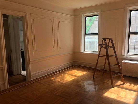 5th image of 49 E 19th St APT 54