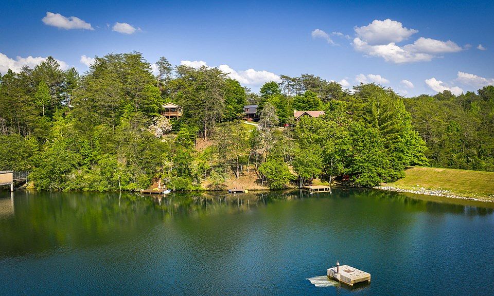 77th image of 100 Lakeview Dr