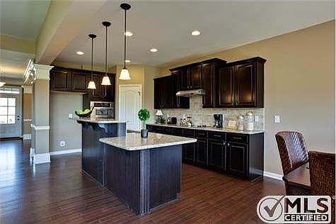4th image of 309 Whitman Ct #412
