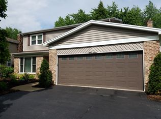 1516 Windsor Ct, Naperville, IL 60565