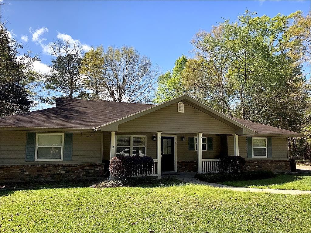 215 E Lakeshore Dr