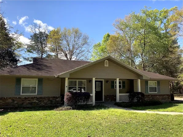 215 E Lakeshore Dr, Carriere, MS 39426