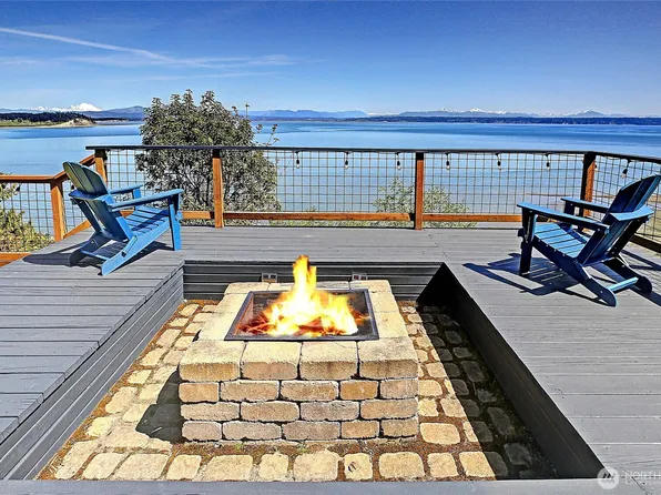 987 Cavalero Road, Camano Island, WA 98282