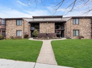 145 Cross Slope Ct UNIT A, Manalapan, NJ 07726