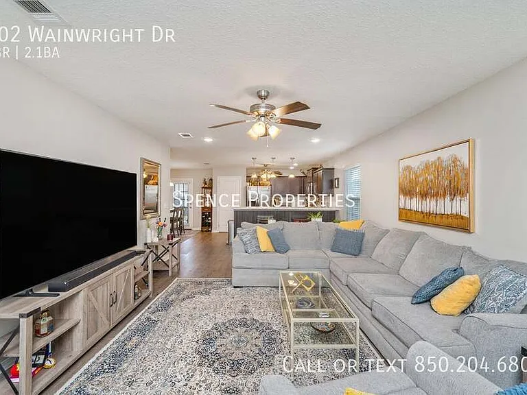 202 Wainwright Dr — Photo 8