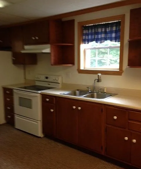 722 Boundary St #B — Photo 13
