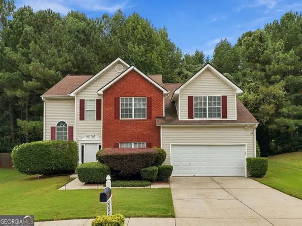 8098 Green Garden Dr, Riverdale, GA 30296