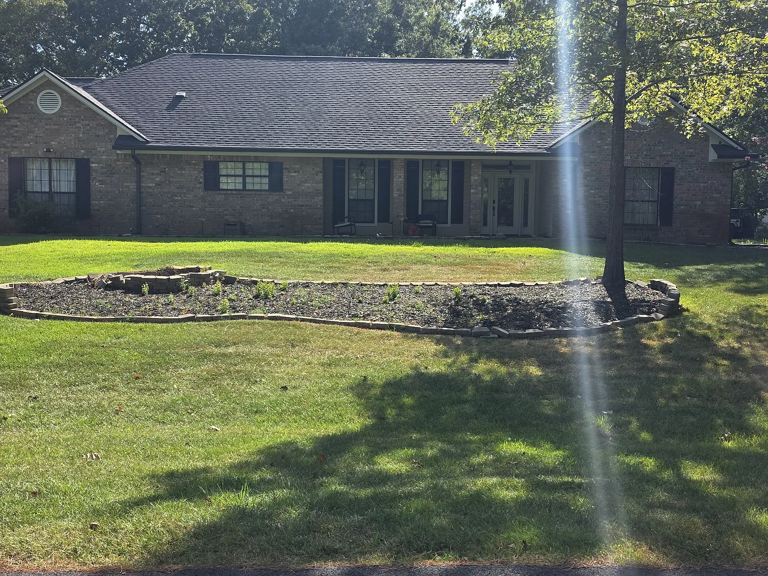 4 bed, 2936 sqft, $3,300 — Photo 2