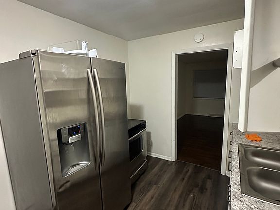 4th image of 2417 S State Ave #2417
