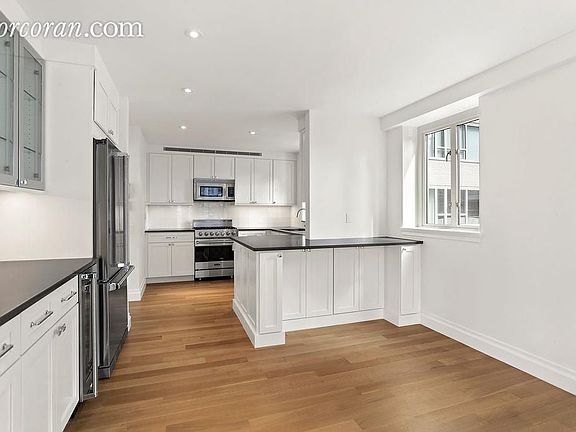 4th image of 200 E 66th St APT D102