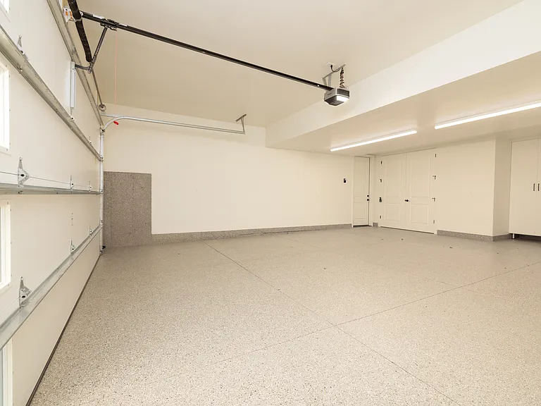 1285 Lasso Trl — Photo 33