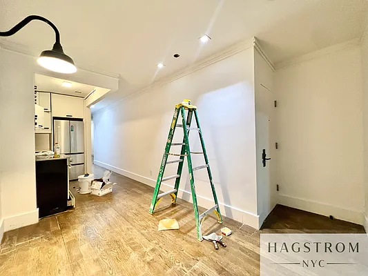 Rented by Hagstrom Management Inc | media 21