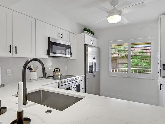 2nd image of 1025 Foxfire LN #303