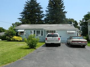 410 Norran Dr, Irondequoit, NY 14609