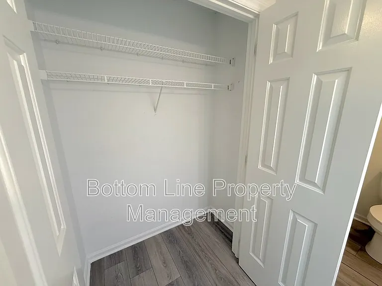 4013 Inglehurst Dr — Photo 19