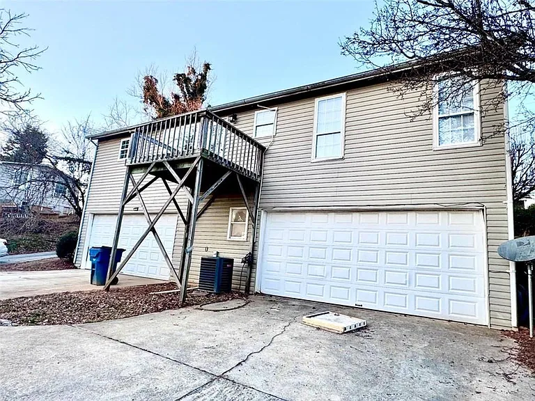 2020 Driftwood Cir — Photo 21