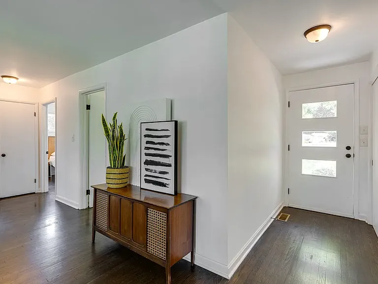 925 Camellia Dr — Photo 13