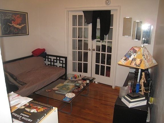 4th image of 139 Norfolk St Frnt 1