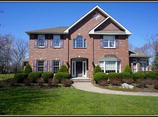 3139 Woodland Ct N, North Tonawanda, NY 14120