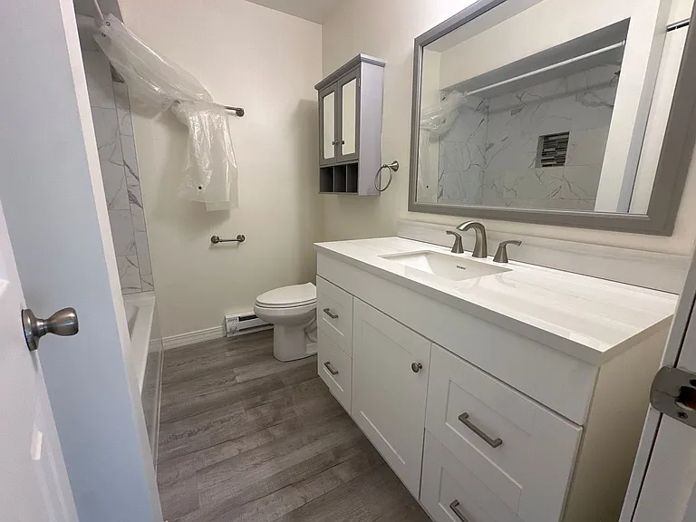 University Park Apartments near Cornell University — Photo 243
