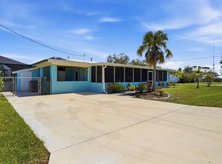 2400 Pine Ct, Nokomis, FL 34275