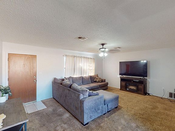 4th image of 1401 S Tennyson Dr