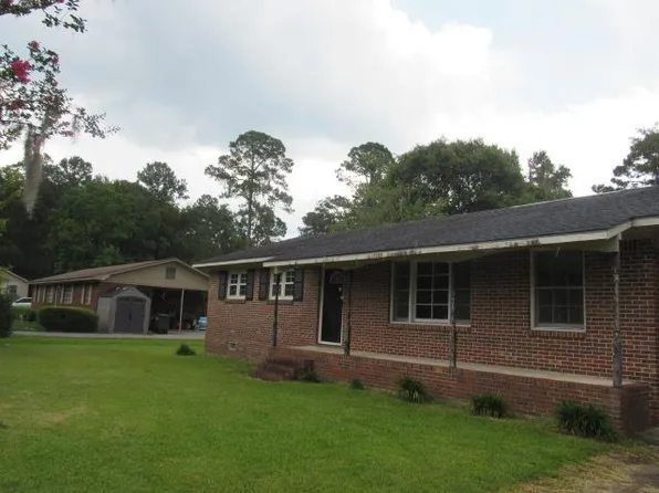 1102 S Berrien St, Nashville, GA 31639