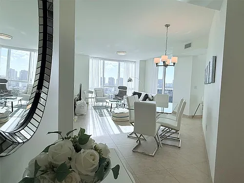 18201 Collins Ave Photo 1