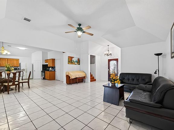 5th image of 9927 Glenkirk Dr