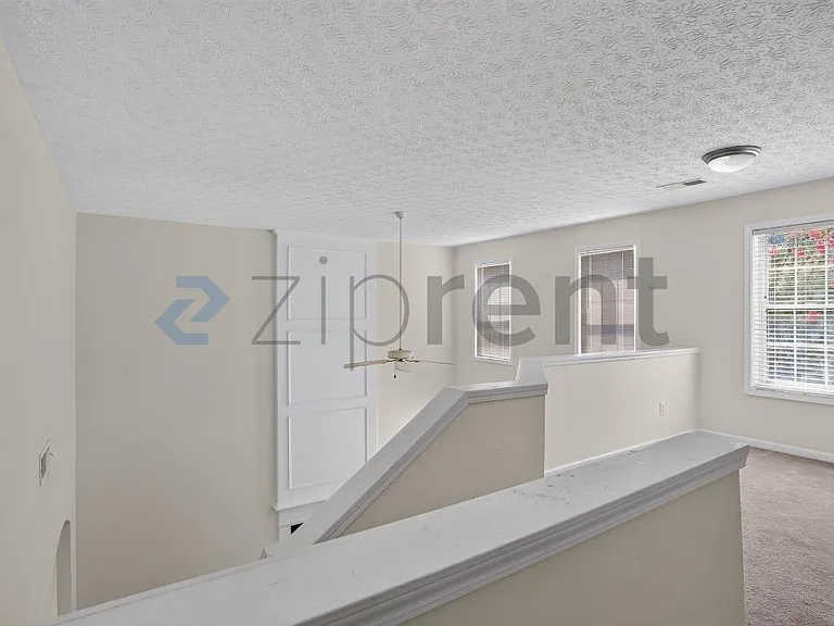 1383 Westward Dr SW — Photo 17