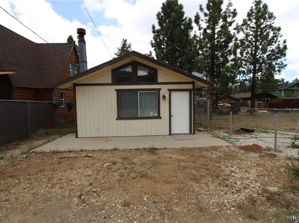 2105 1st Ln, Big Bear City, CA 92314