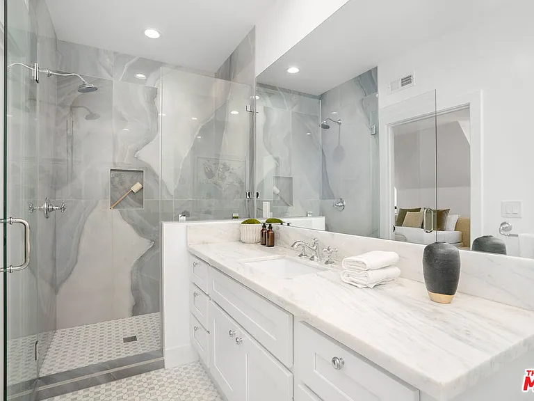 4608 Westchester Dr — Photo 38