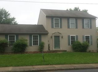 113 N New St, Lititz, PA 17543