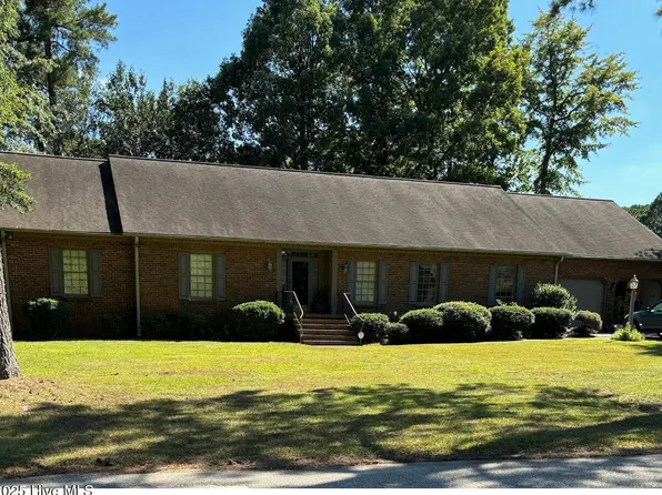 5050 Country Club Drive N, Wilson, NC 27896