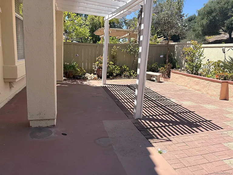 17972 Pueblo Vista Ln — Photo 4