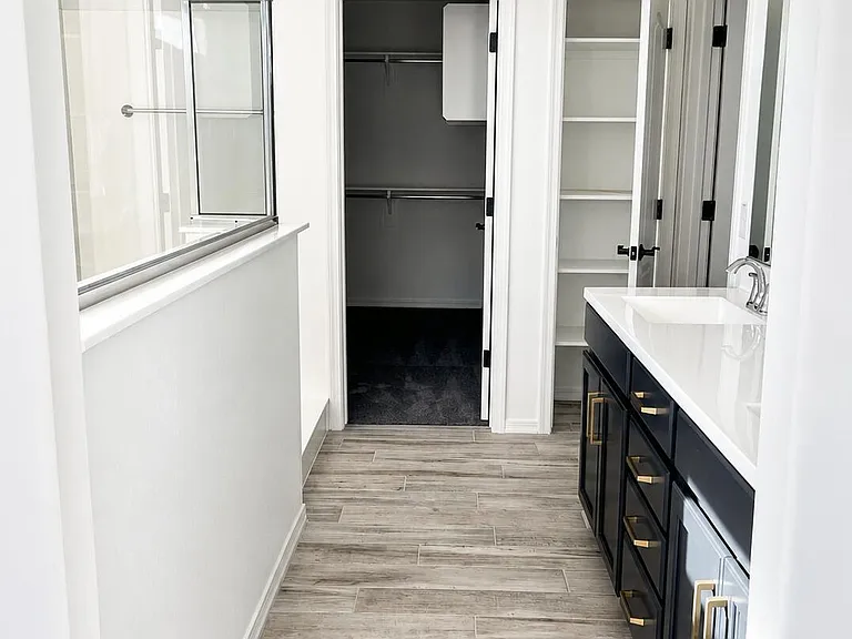 11520 S 53rd Ave — Photo 18