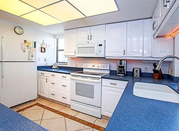 5th image of 1785 Middle Gulf Dr Unit B301