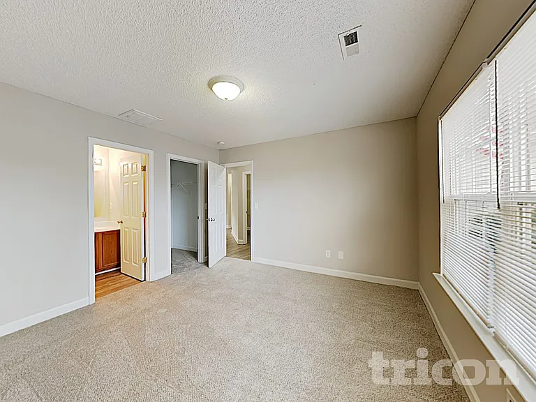 2008 Sunset Village Dr — Photo 7